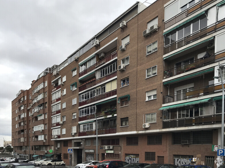 Calle San Graciano, 5-7-9, Madrid, Madrid for lease - Building Photo - Image 2 of 7