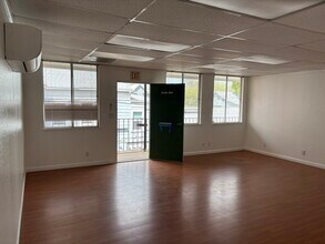 930 Alhambra Blvd, Sacramento, CA for lease Interior Photo- Image 1 of 4