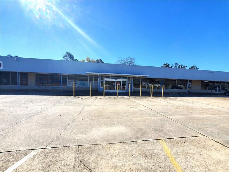 1515-1523 Fourth St, Jonesville, LA for sale - Primary Photo - Image 1 of 1