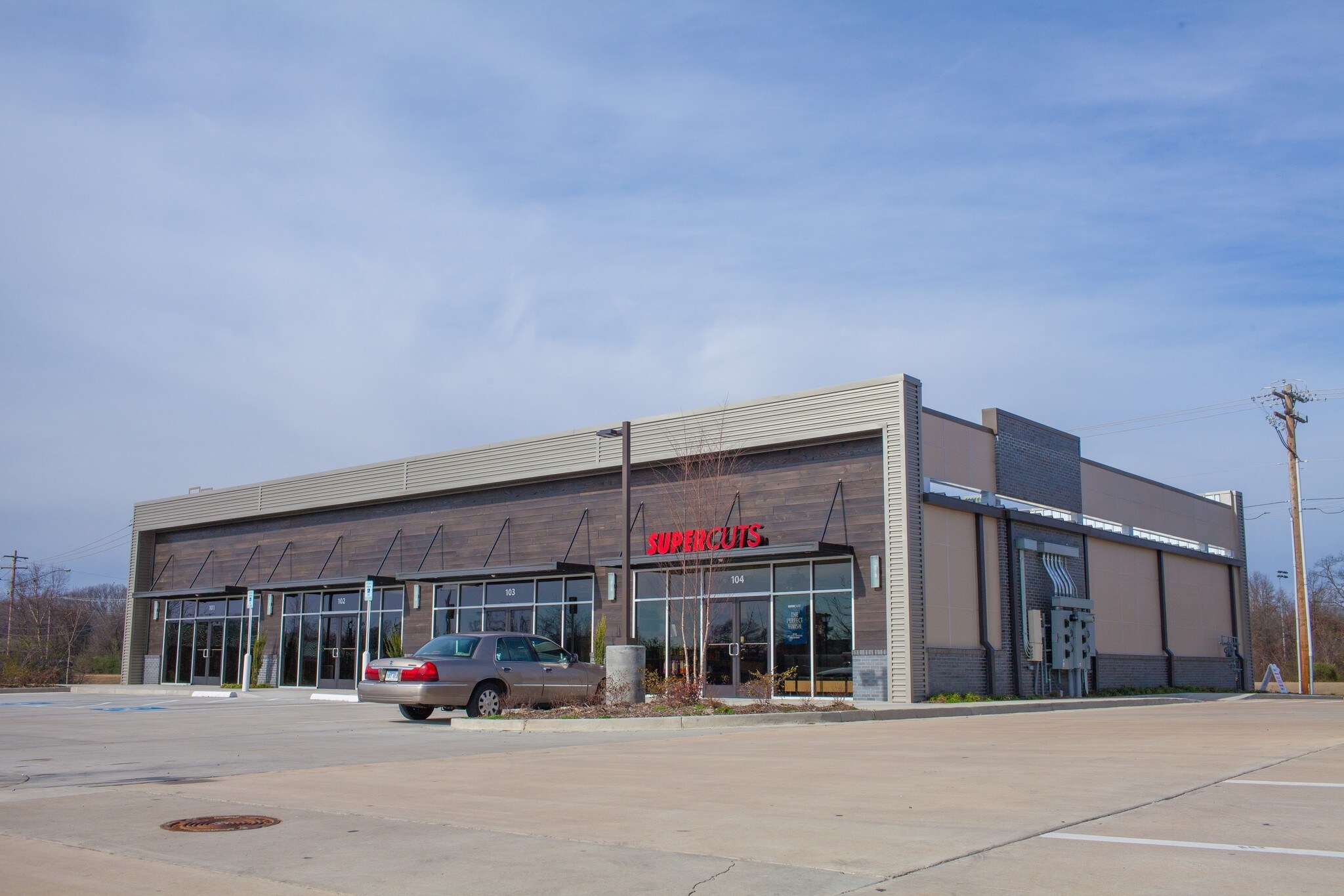 2405 Dave Ward Dr, Conway, AR 72034 The Shoppes at Centerstone