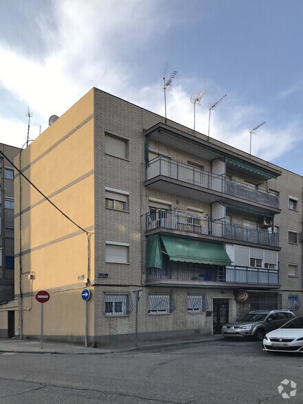 Calle Flor de Lis, 10, Arganda del Rey, Madrid for sale - Primary Photo - Image 1 of 1