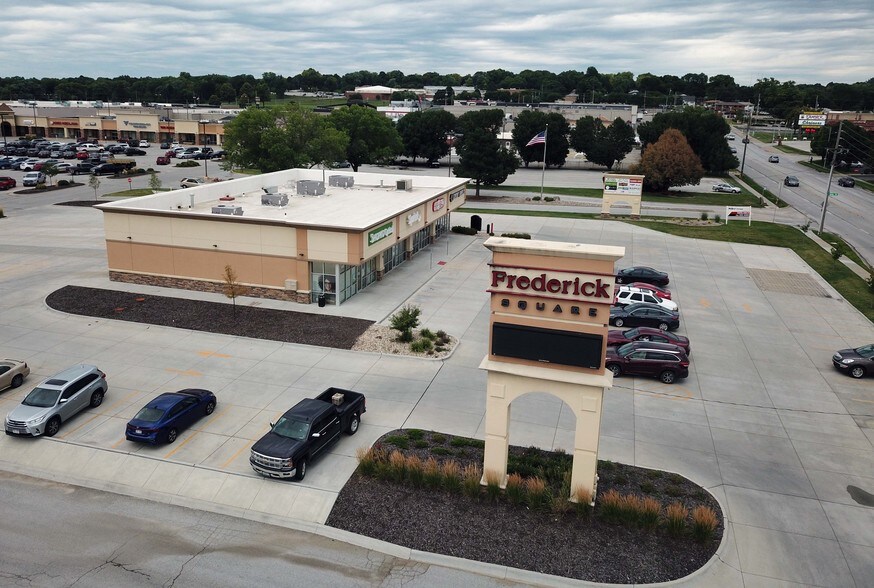 2910 3020 S 84th St Omaha Ne 68124 Retail Space For