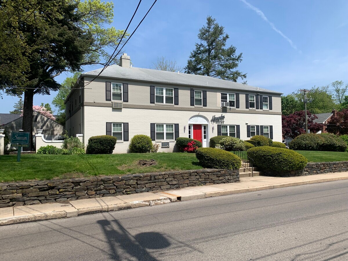 115 N Essex Ave, Narberth, PA 19072 Hampden Manor & Brenton Hall