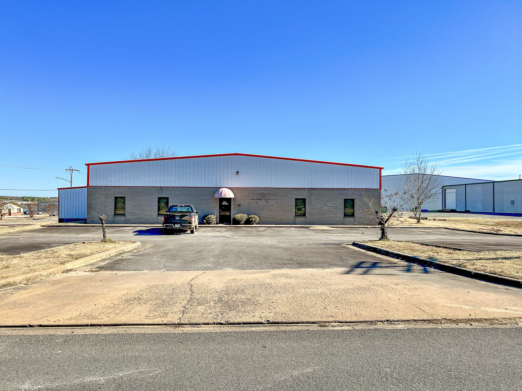 180 Exchange Ave, Conway, AR for sale Building Photo- Image 1 of 1
