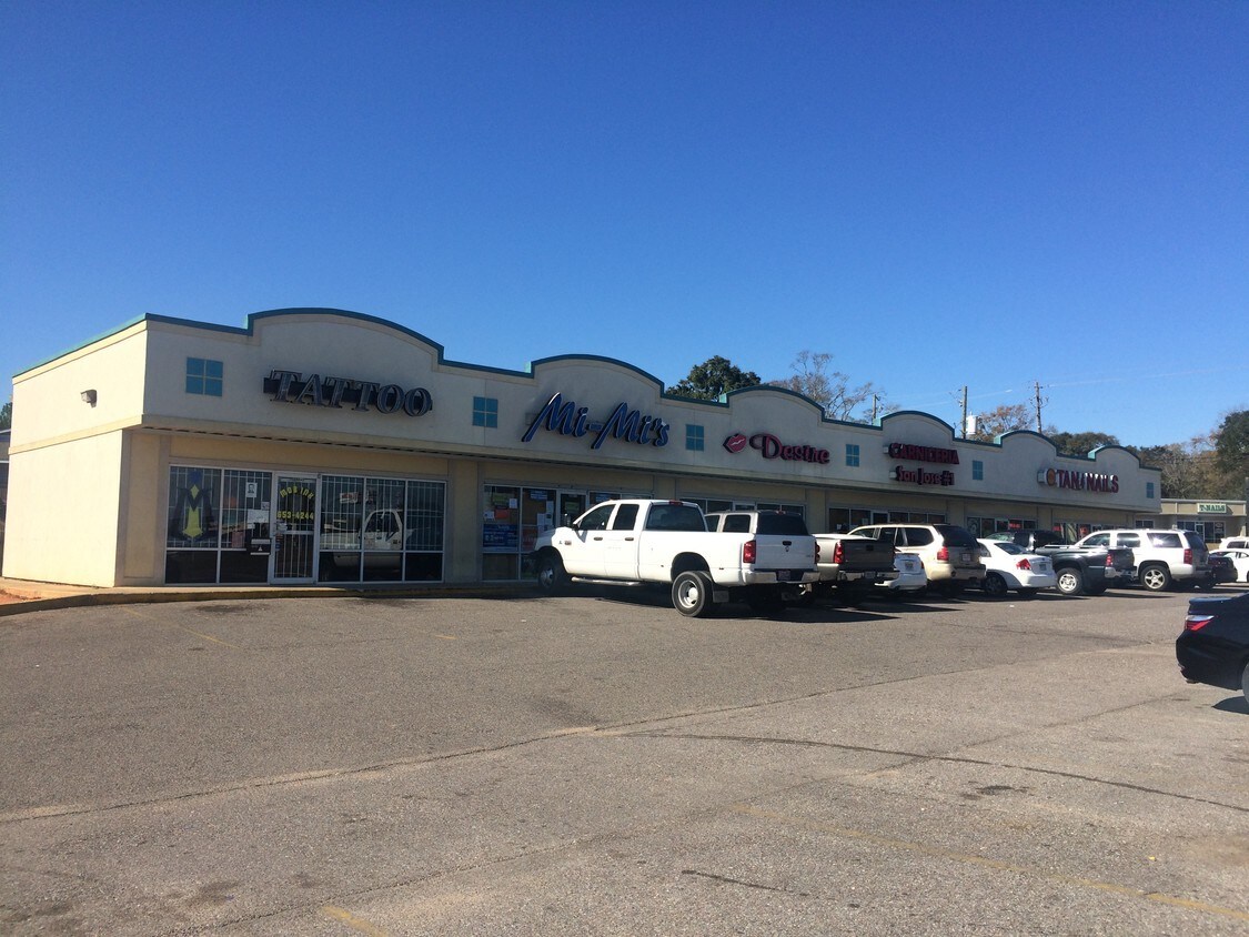 5696 Tillmans Corner Pky, Mobile, AL 36619