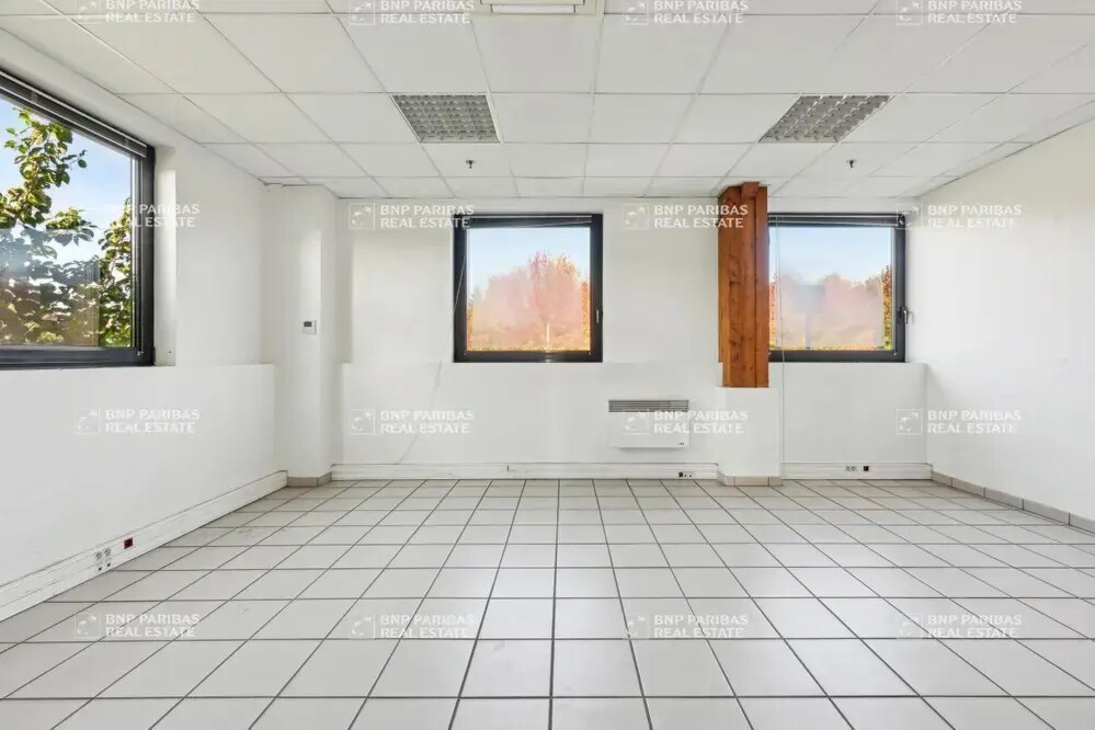 Industrial in Brie-Comte-Robert for lease Interior Photo- Image 1 of 3