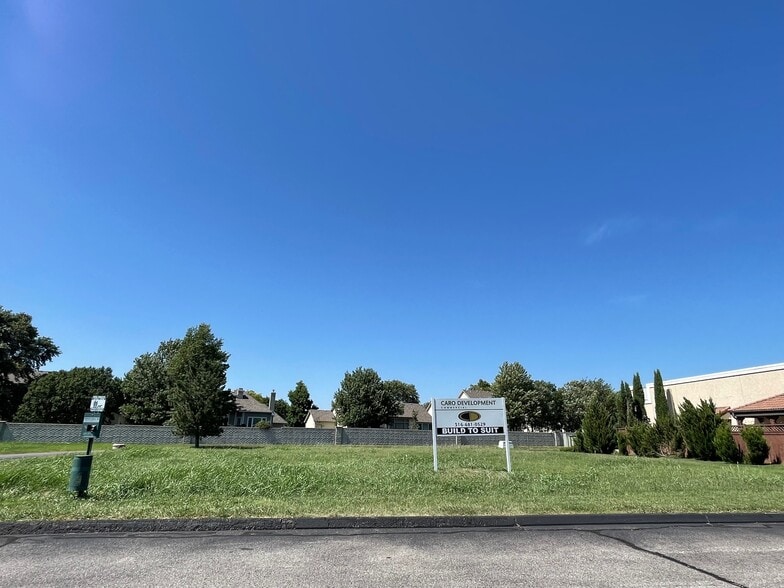 7718-7730 E. 37th St., Wichita, KS for sale - Building Photo - Image 2 of 7