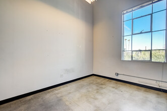 6311 Romaine St, Los Angeles, CA for lease Interior Photo- Image 2 of 5