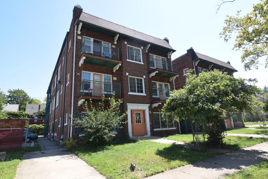 1117 E 125th St, East Cleveland, OH for sale - Building Photo - Image 2 of 13