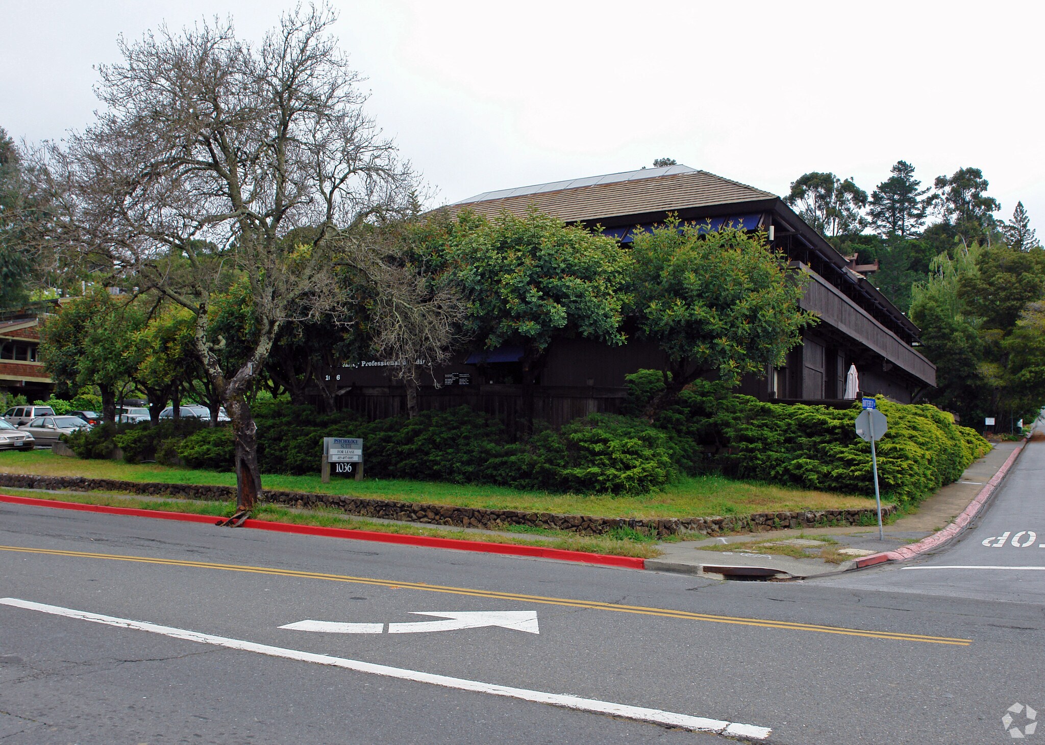 1036 Sir Francis Drake Blvd, Kentfield, CA for lease Primary Photo- Image 1 of 4