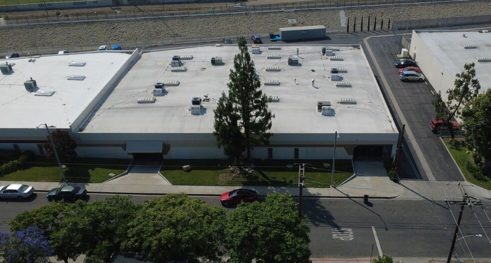 1014 Griswold Ave, San Fernando, CA for lease - Building Photo - Image 1 of 9