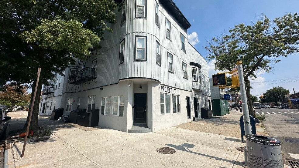 94-01-94-03 101st Ave, Ozone Park, NY for lease - Building Photo - Image 1 of 1