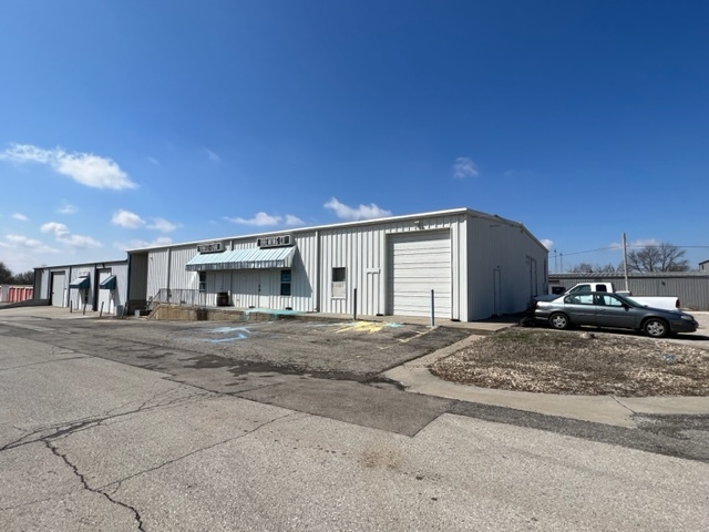 807 E 23rd St, Lawrence, Ks 66046 