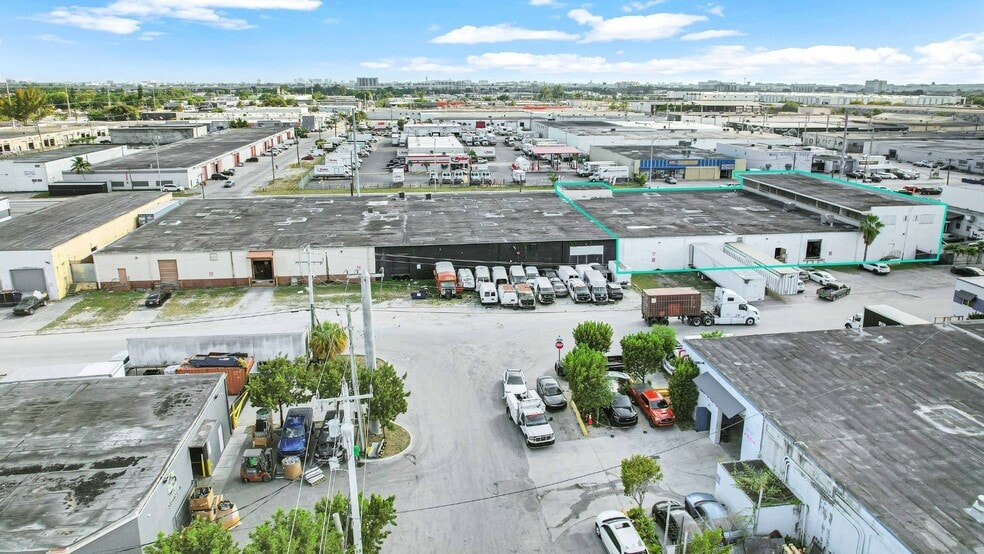 3601 NW 54th St, Miami, FL for lease - Building Photo - Image 3 of 4