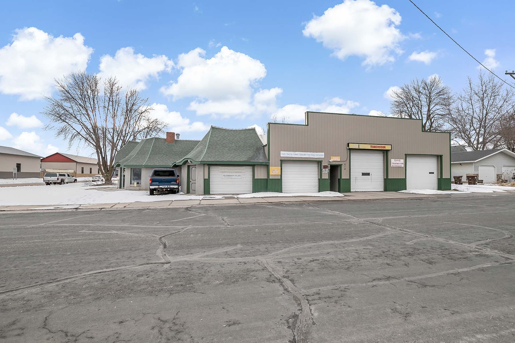 210 Railroad St W, Norwood Young America, MN for sale Building Photo- Image 1 of 28