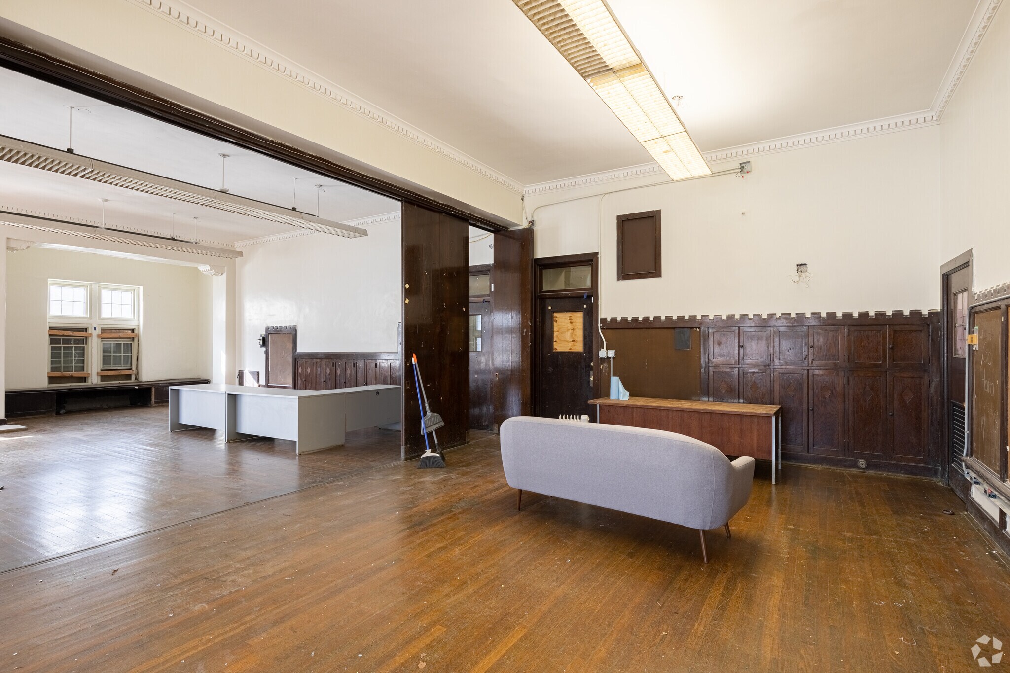 2015 Freeman Ave, Cincinnati, OH 45214 Endless Usage Potential Flex