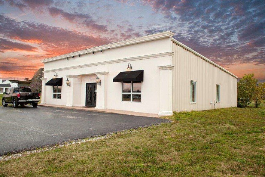 410 US Highway 45 W, Three Way, TN 38343