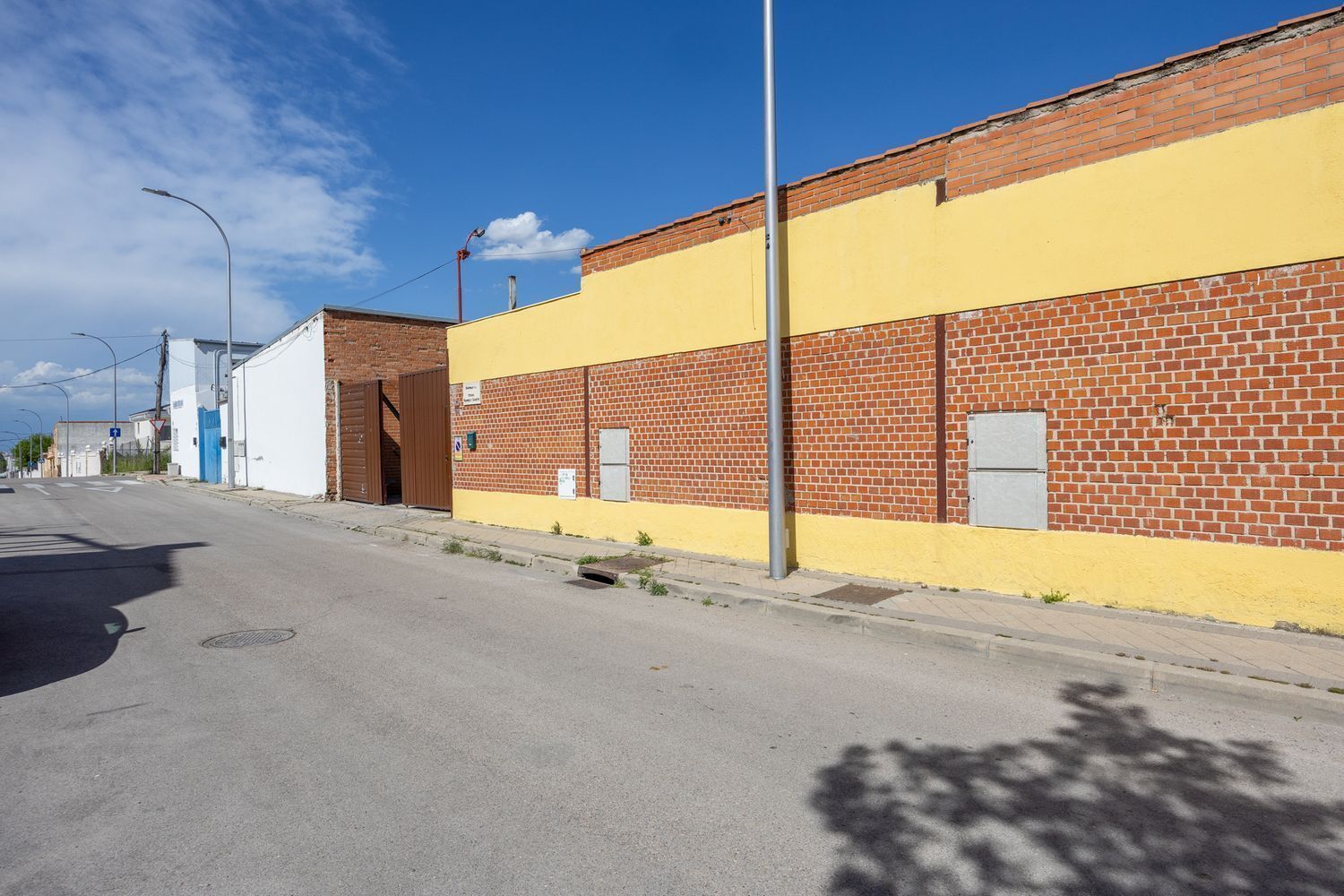 Industrial in Madrid, Madrid for sale Primary Photo- Image 1 of 16