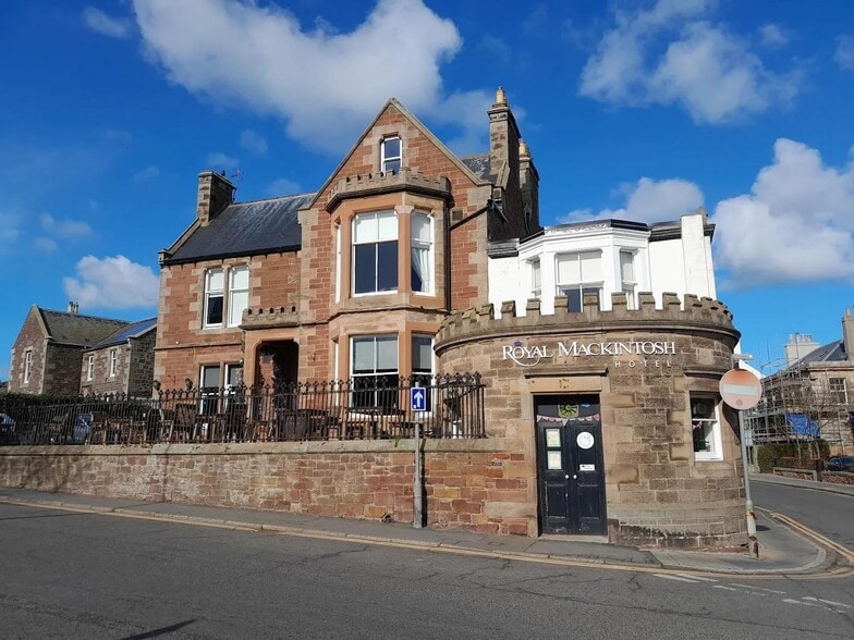 2 High St, Dunbar for sale - Building Photo - Image 1 of 13