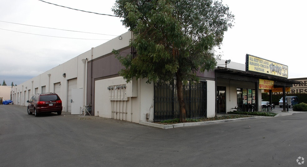 7921 Canoga Ave, Canoga Park, CA for sale - Primary Photo - Image 1 of 1