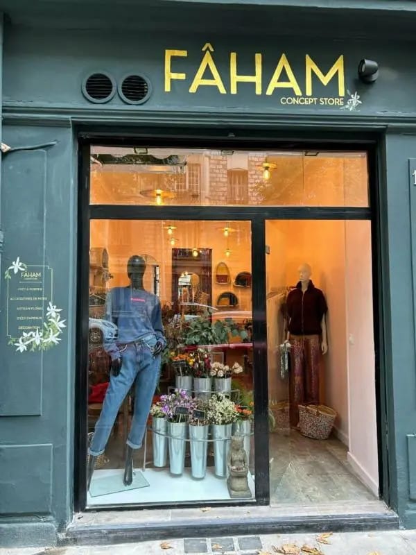 Retail in Nice for lease Building Photo- Image 1 of 6