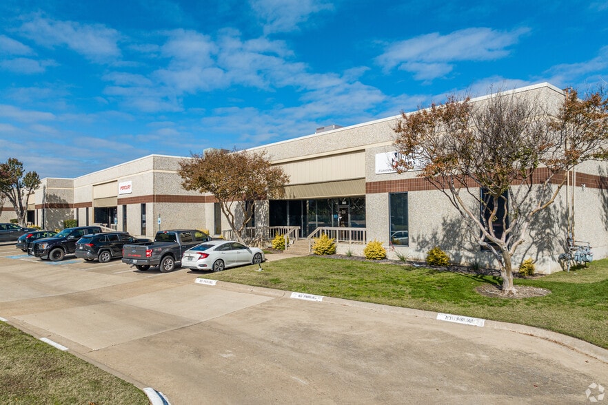10451-10491 Brockwood Rd, Dallas, TX for lease - Building Photo - Image 2 of 2