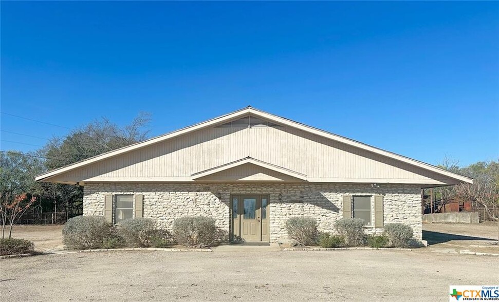 2211 Thomas Arnold Rd, Salado, TX for sale - Primary Photo - Image 1 of 1