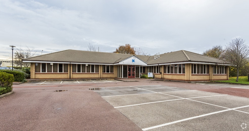 Hampton Ct, Runcorn for lease - Building Photo - Image 2 of 3