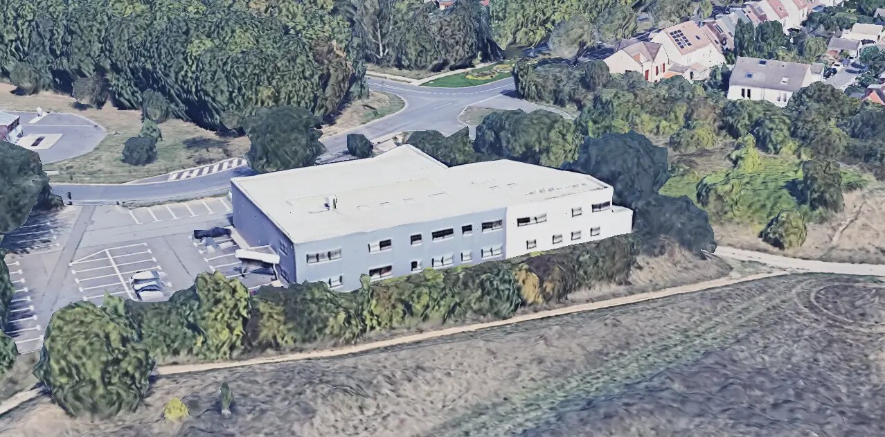 Office in Jouy-le-Moutier for lease Aerial- Image 1 of 4