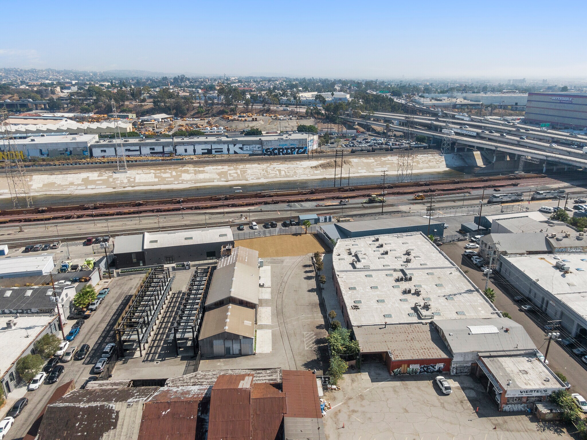 Hyperloop Campus portfolio of 3 properties for sale on LoopNet.com Building Photo- Image 1 of 17