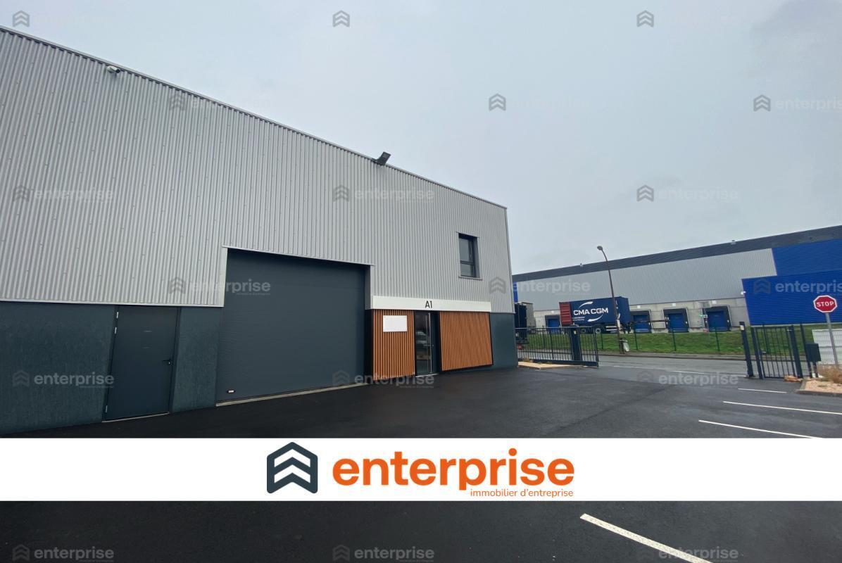 Flex in Wattrelos for lease Building Photo- Image 1 of 5