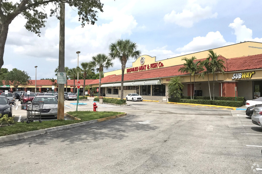 8000-8096 W McNab Rd, North Lauderdale, FL for lease - Primary Photo - Image 1 of 15