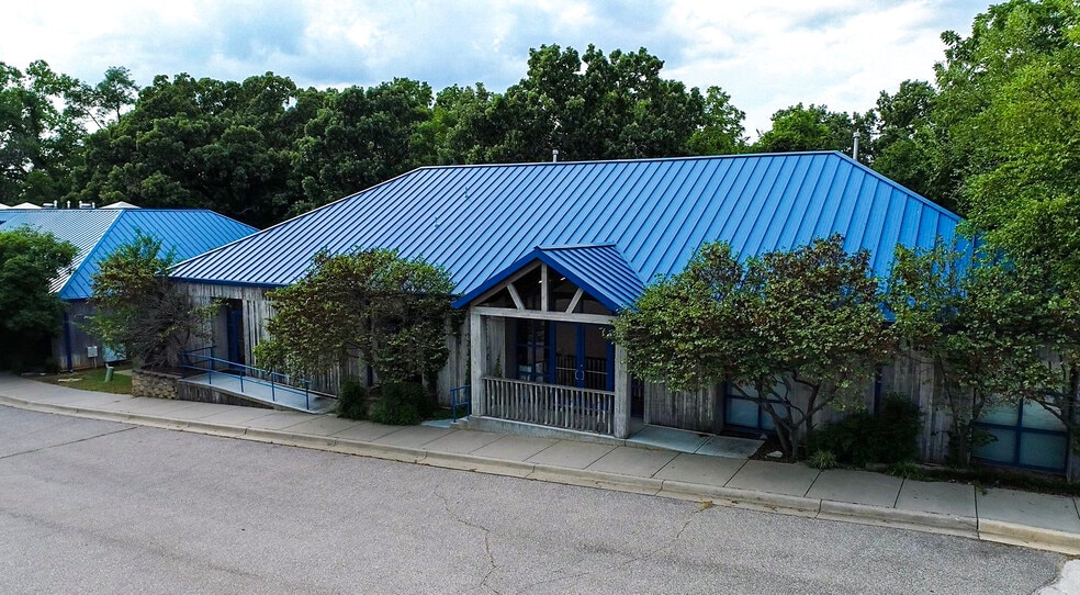 3260 Marshall Ave, Norman, OK 73072