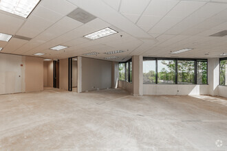 750 W Lake Cook Rd, Buffalo Grove, IL for lease Interior Photo- Image 2 of 3