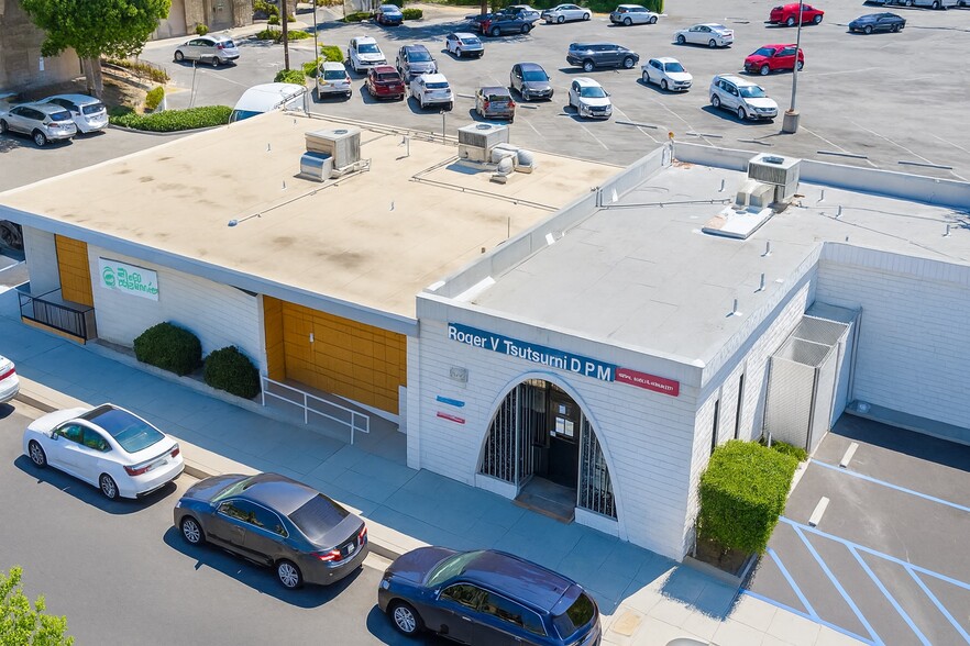 114-124 W 9th St, Corona, CA for lease - Building Photo - Image 1 of 6