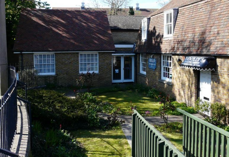 124 Middle Wall, Whitstable, CT5 1BW