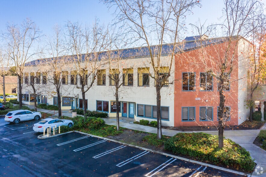 14705-14845 Jeffrey Rd, Irvine, CA for lease - Primary Photo - Image 2 of 9