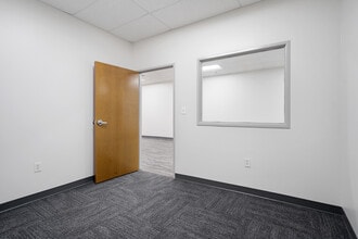 756 Port America Pl, Grapevine, TX for lease Interior Photo- Image 1 of 7