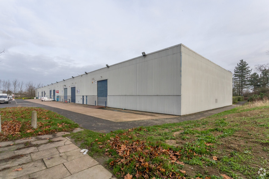 Blundells Rd, Milton Keynes for lease - Primary Photo - Image 1 of 8