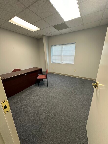 324 Corder Rd, Warner Robins, GA for sale - Interior Photo - Image 1 of 1