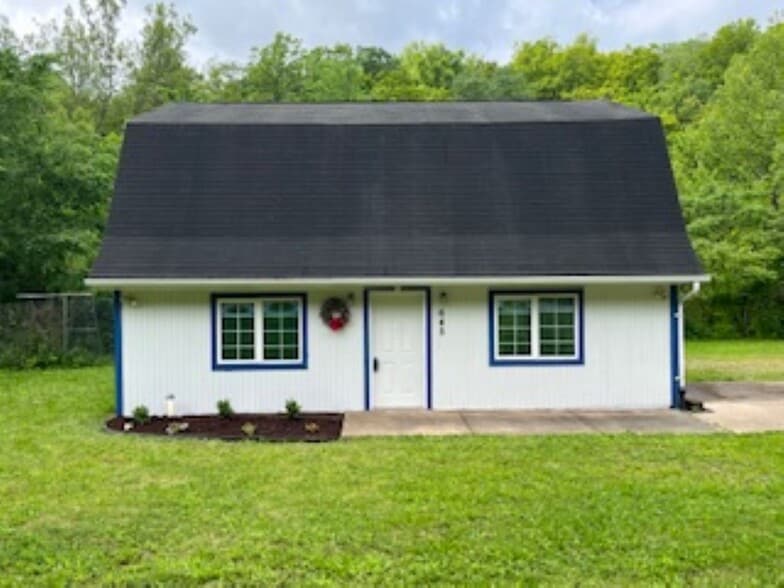 645 US-30 Rt, Clinton, PA for sale - Building Photo - Image 1 of 12