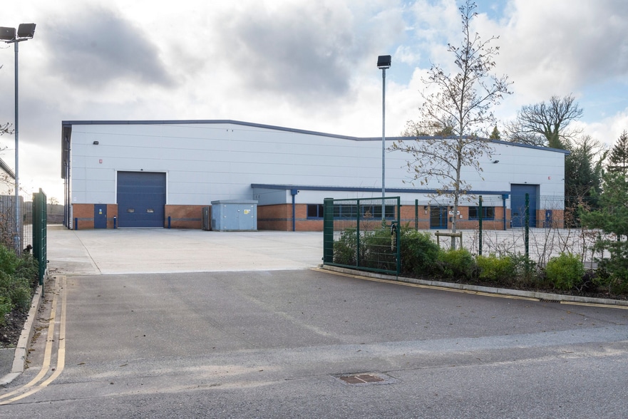 Pirbright Rd, Normandy for lease - Building Photo - Image 2 of 3