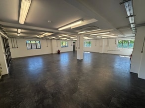 Rue des Caches, Guernsey for lease Interior Photo- Image 1 of 3