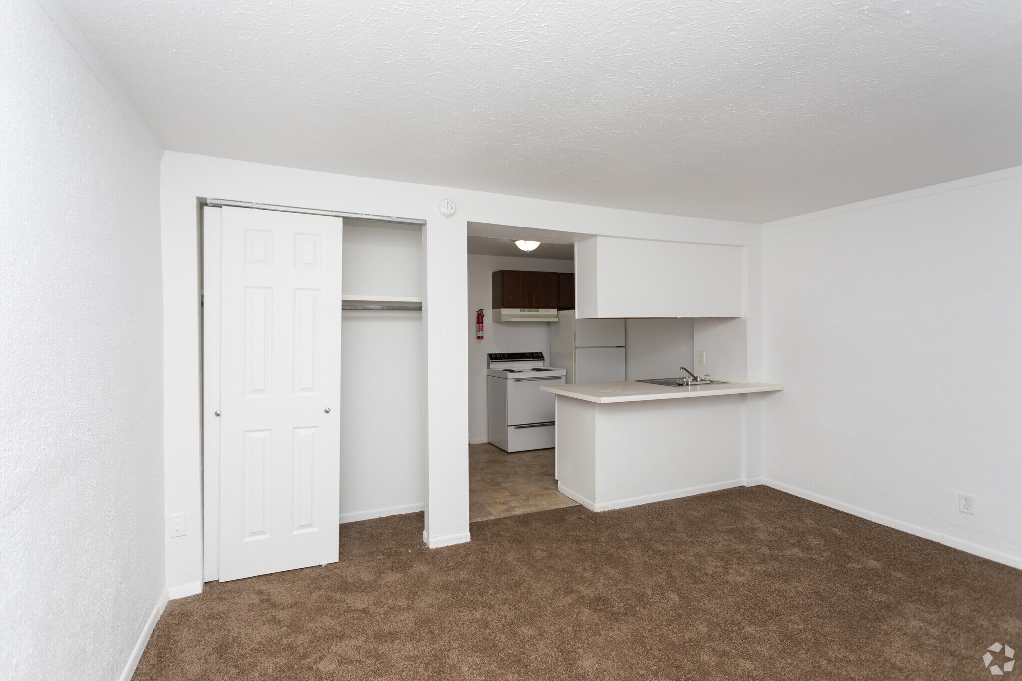 1933 W Alexis Rd, Toledo, OH for sale Interior Photo- Image 1 of 1