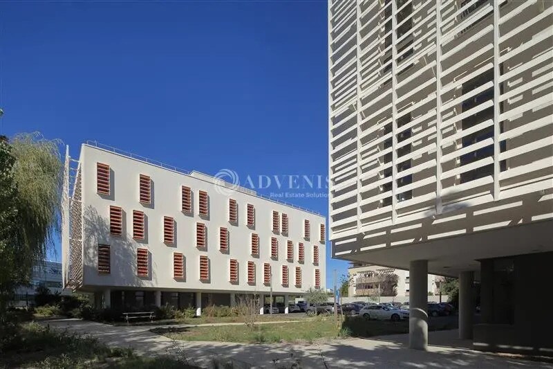 Office in Tours for lease - Building Photo - Image 1 of 6