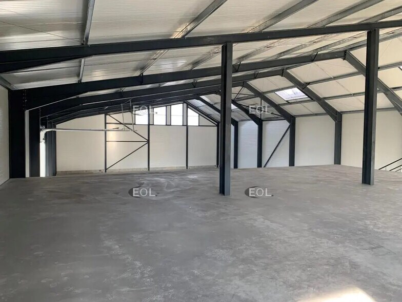 Flex in Bollène for sale - Building Photo - Image 3 of 9