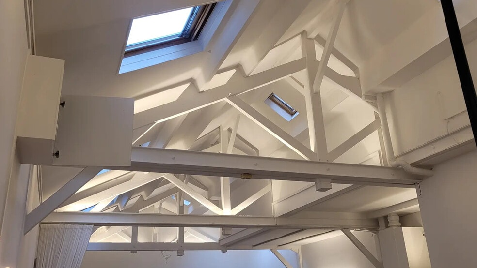 78 Ter Rue Laugier, Paris for lease - Interior Photo - Image 3 of 8