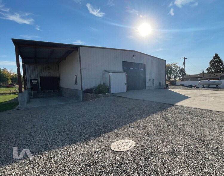 7370 Custer Rd, Fruitland, ID for sale - Building Photo - Image 1 of 1