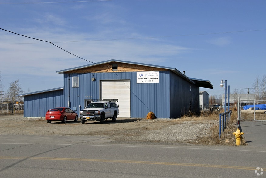 3202 Industrial Ave, Fairbanks, AK for lease - Building Photo - Image 2 of 8