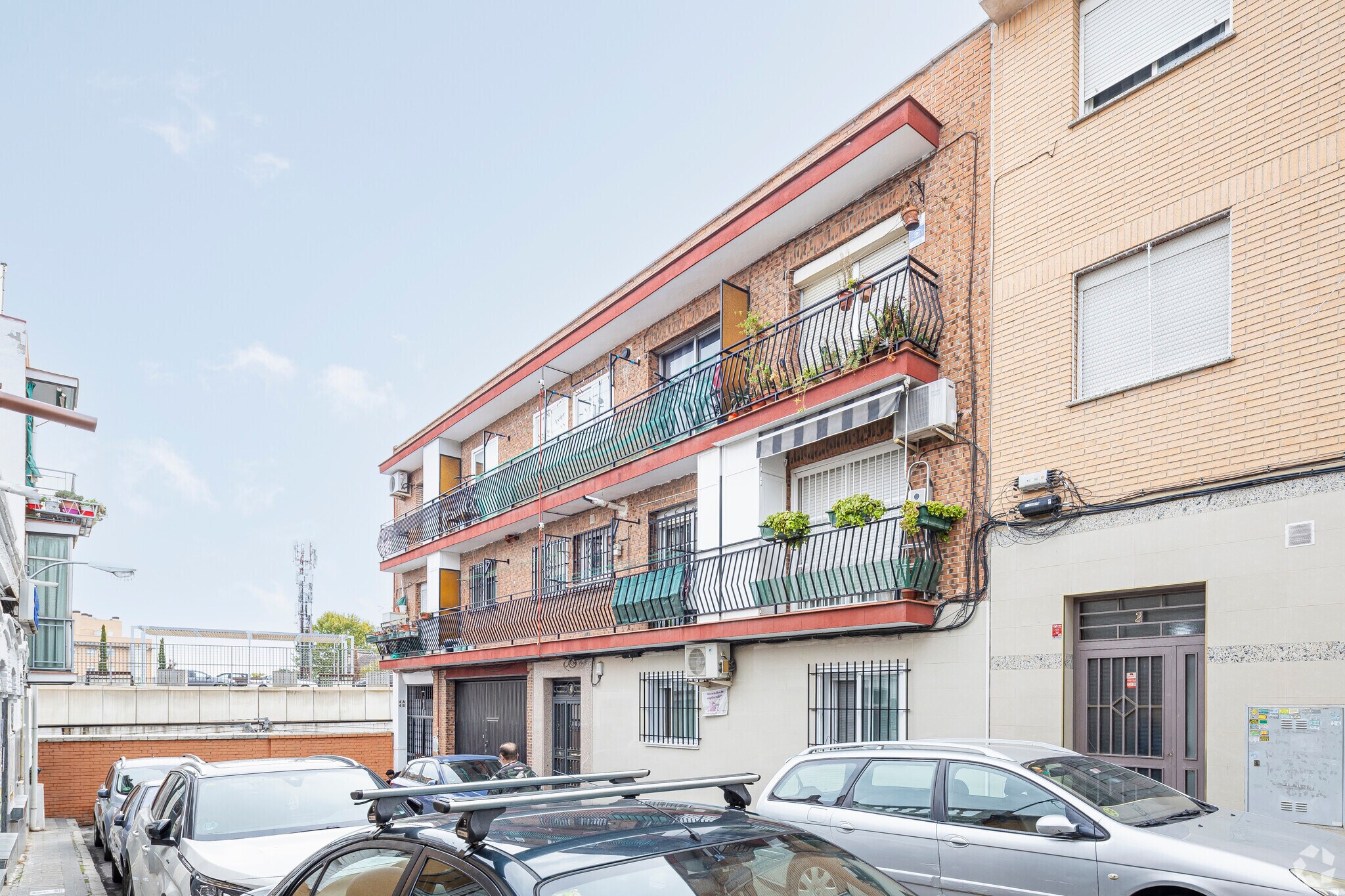 Calle Manganeso, 4, Madrid, Madrid for sale Primary Photo- Image 1 of 3
